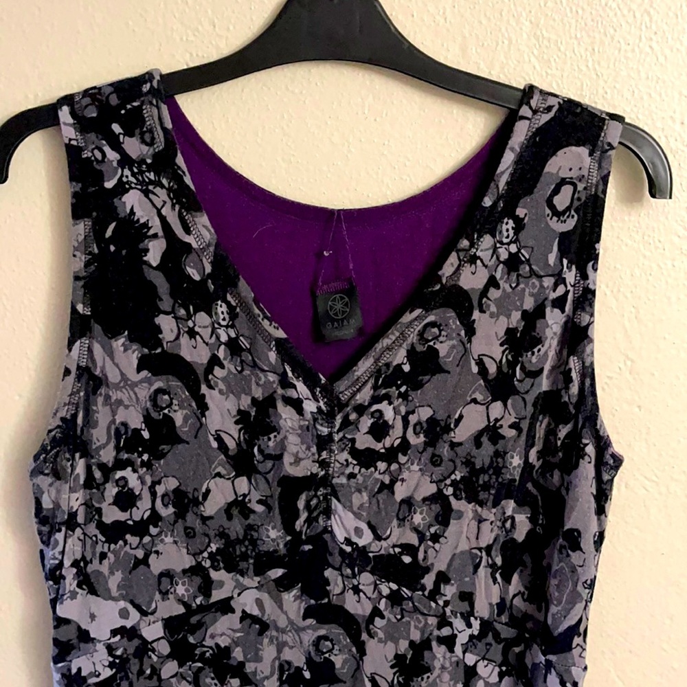 Gaiam reversible athletic dress, size M